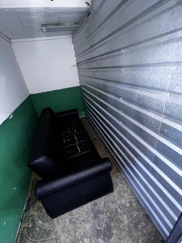 Storage Auction in Jersey City, NJ at Uhaul Moving & Storage of Jersey